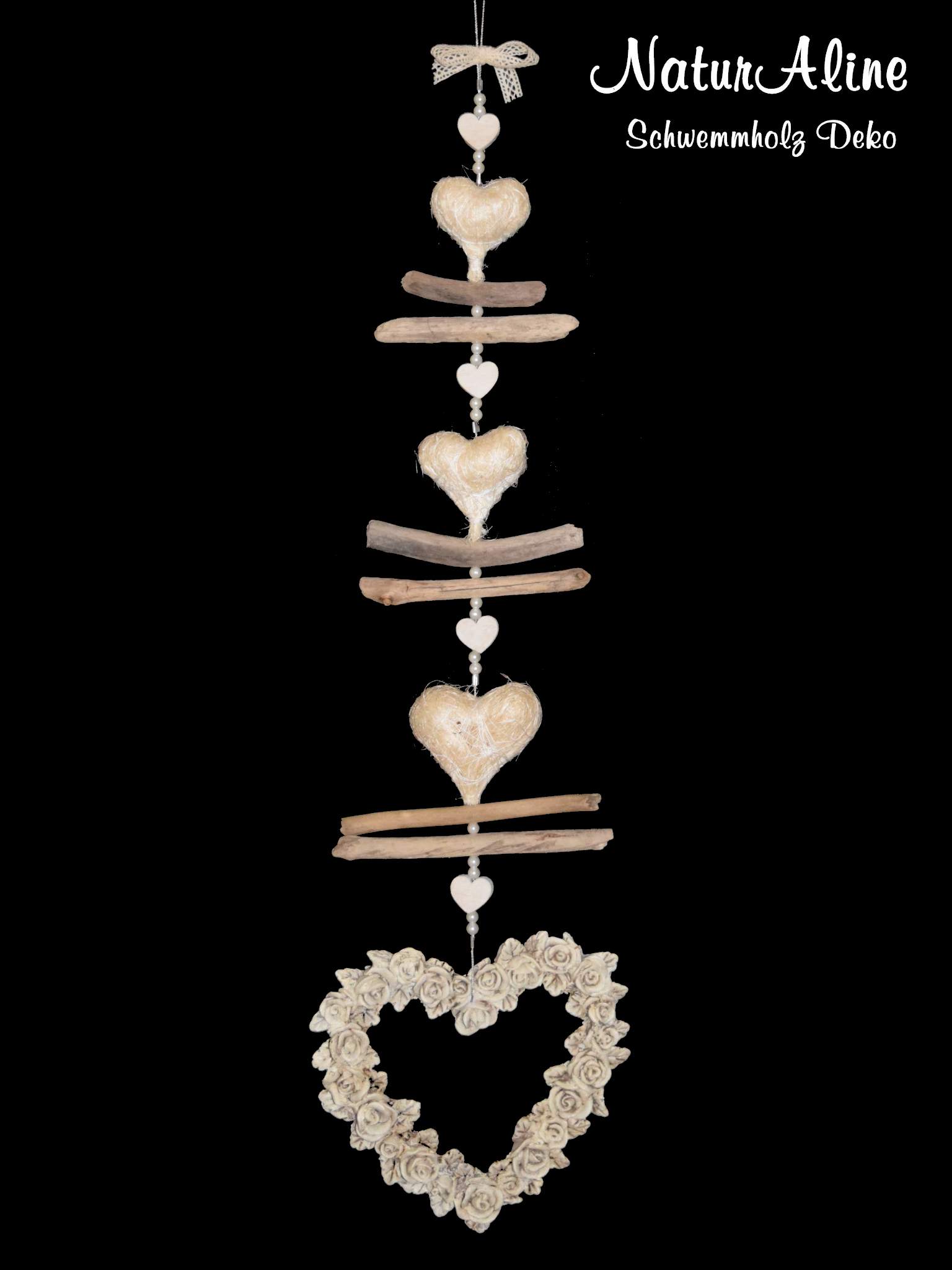 Schwemmholz Girlande Rosenherz in Beige-Weiss mit 3 Juteherzen, 3 Holzherzchen und grossem Rosenherz-Abschluss